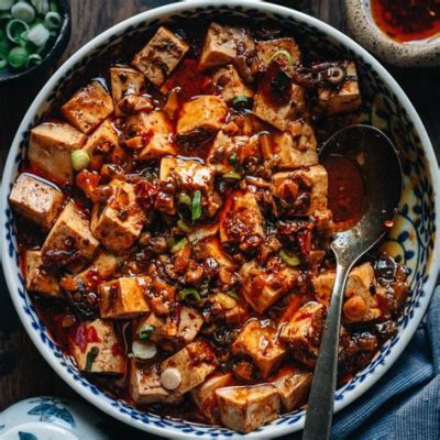  Haidong Mapo Tofu: Kuuma, Tuhti Kasvisruoka, Joka Kiehtoo Kirpakalla ja Tuntemaisen Tutulla Maulla!